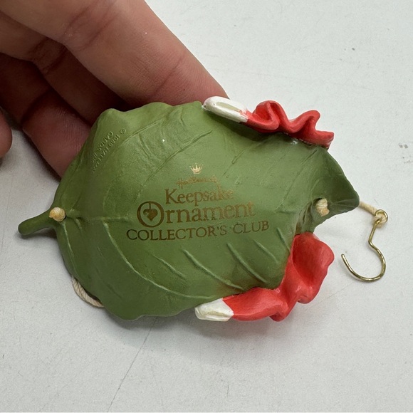 Hallmark 1989 “Collect a Dream” Ornament - Picture 5 of 5